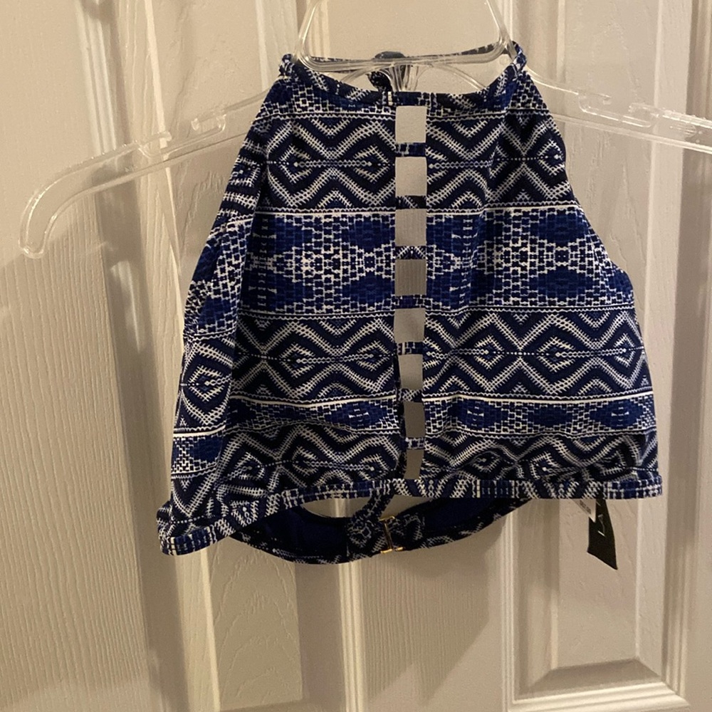 La Blanca Halter Women’s Swim Top S14 NWT - Cut Outs Down Front